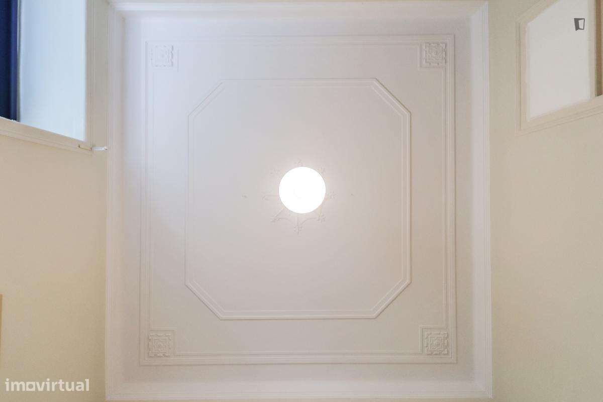 Quarto - localizado em Arroios Lisbon - Grande imagem: 3/10