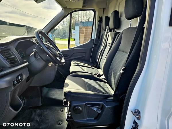 Ford Transit - 12