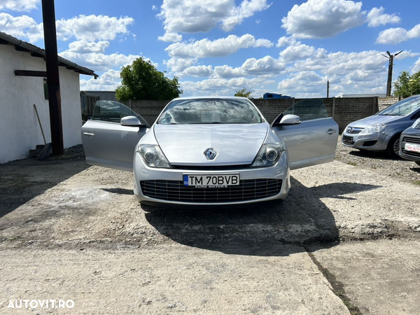 Renault Laguna Coupe dCi 150 FAP - 5