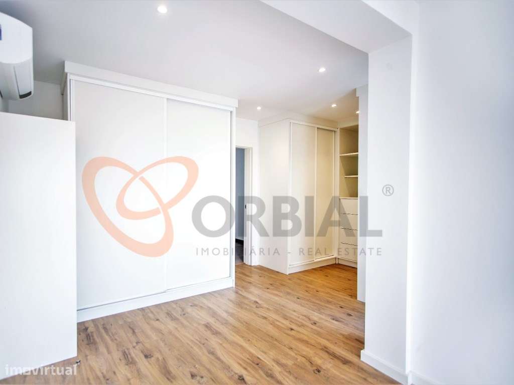 Moradia para venda em Albufeira com 6 quartos e piscina-55