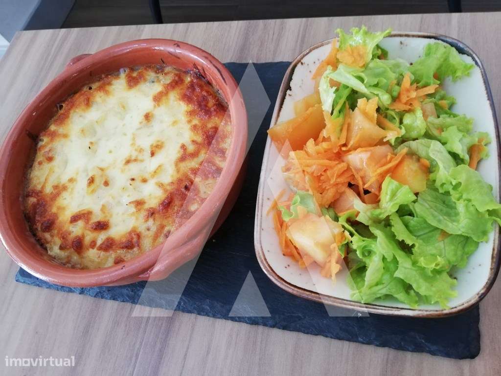 Café para Trespasse no Centro de Albergaria-a-Velha, com jogos da S...-16