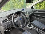 Ford Focus 1.4 16V Style+ - 22