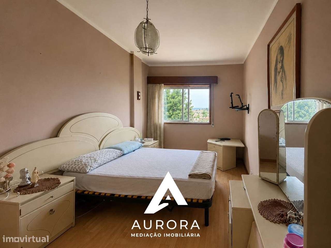 Apartamento T2 com excelente potencial de valorização-13