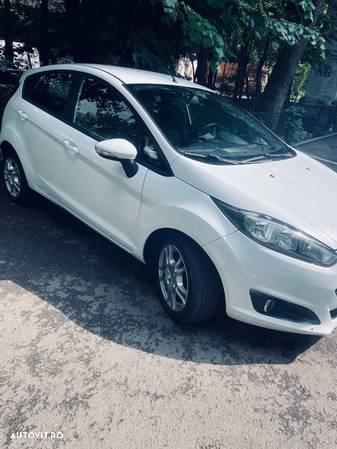 Ford Fiesta - 5