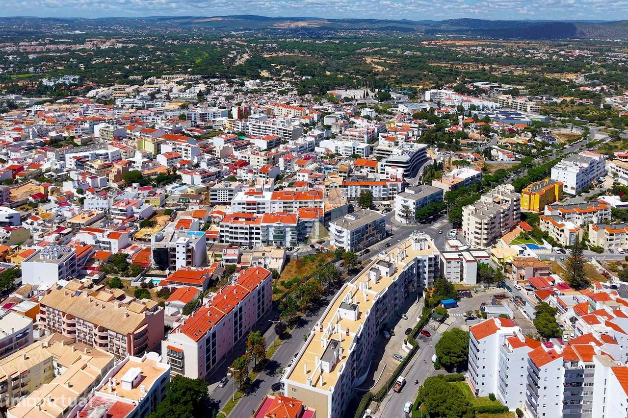 Apartamento T1+3 com Vista Mar do terraço em Quarteira-59