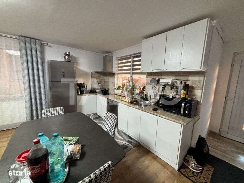 Casa deosebita de vanzare cu 3 camere  Sura Mare Sibiu 500 mp teren - Imagine principală: 3/16