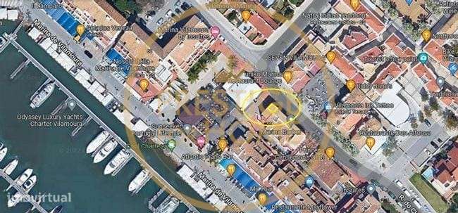 Loja com excelente localização, a escassos metros da marina de Vilamou - Grande imagem: 2/3