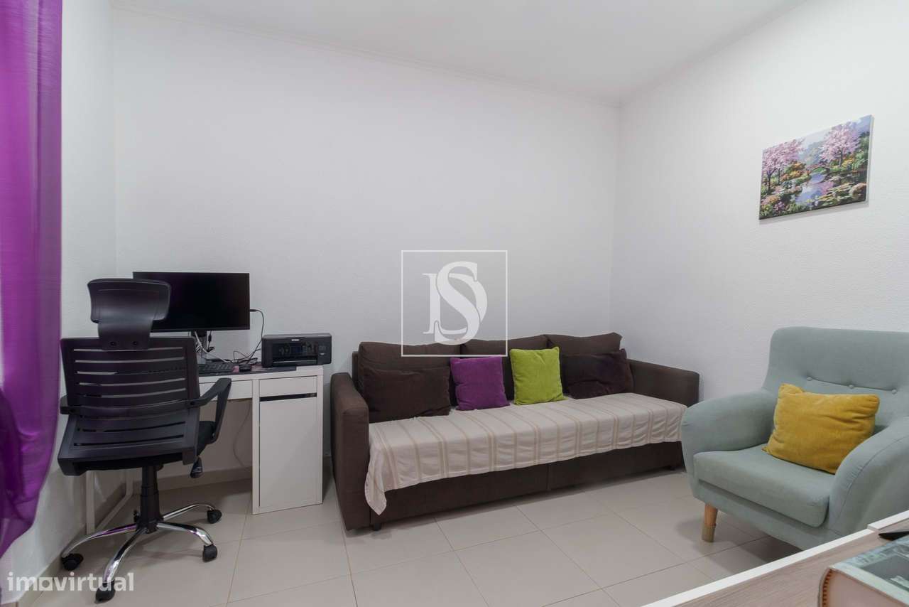 Moradia T2 com Quintal e Terreno Extra | Baixa da Banheira-10