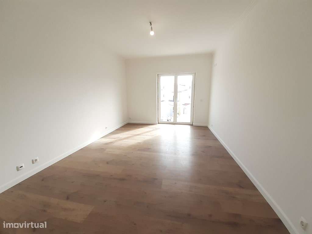 Moradia V3+1 c/vista mar na Ericeira-12