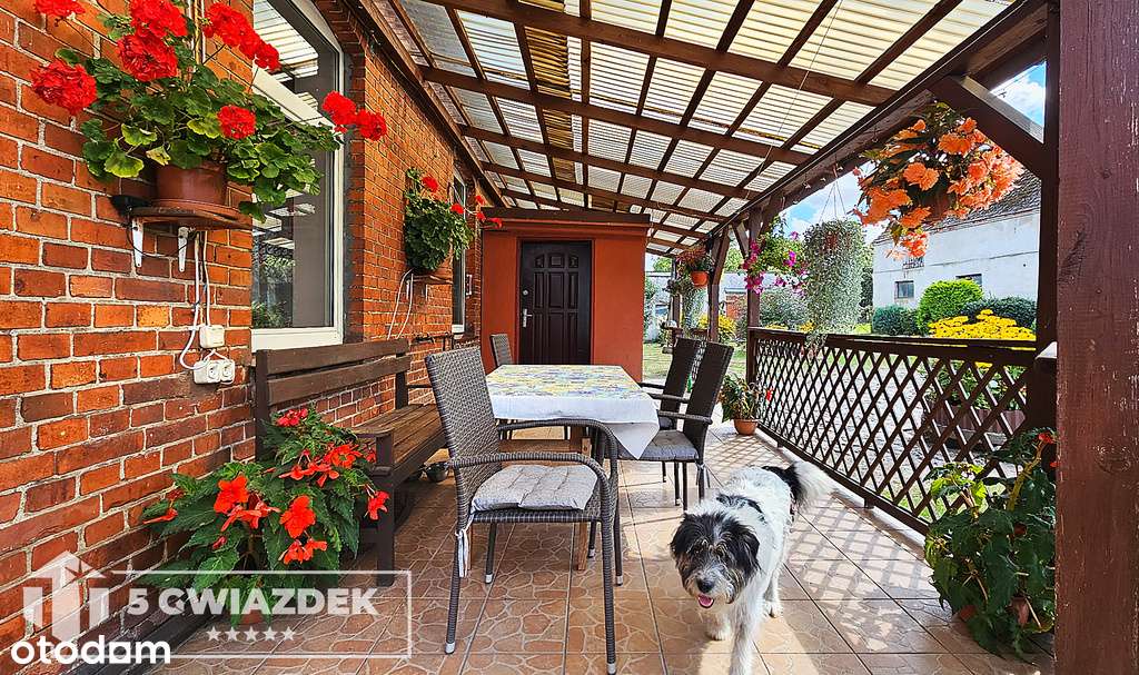 Duży dom z budynkami gospodarczymi na wsi. - Pełny obrazek: 4/20