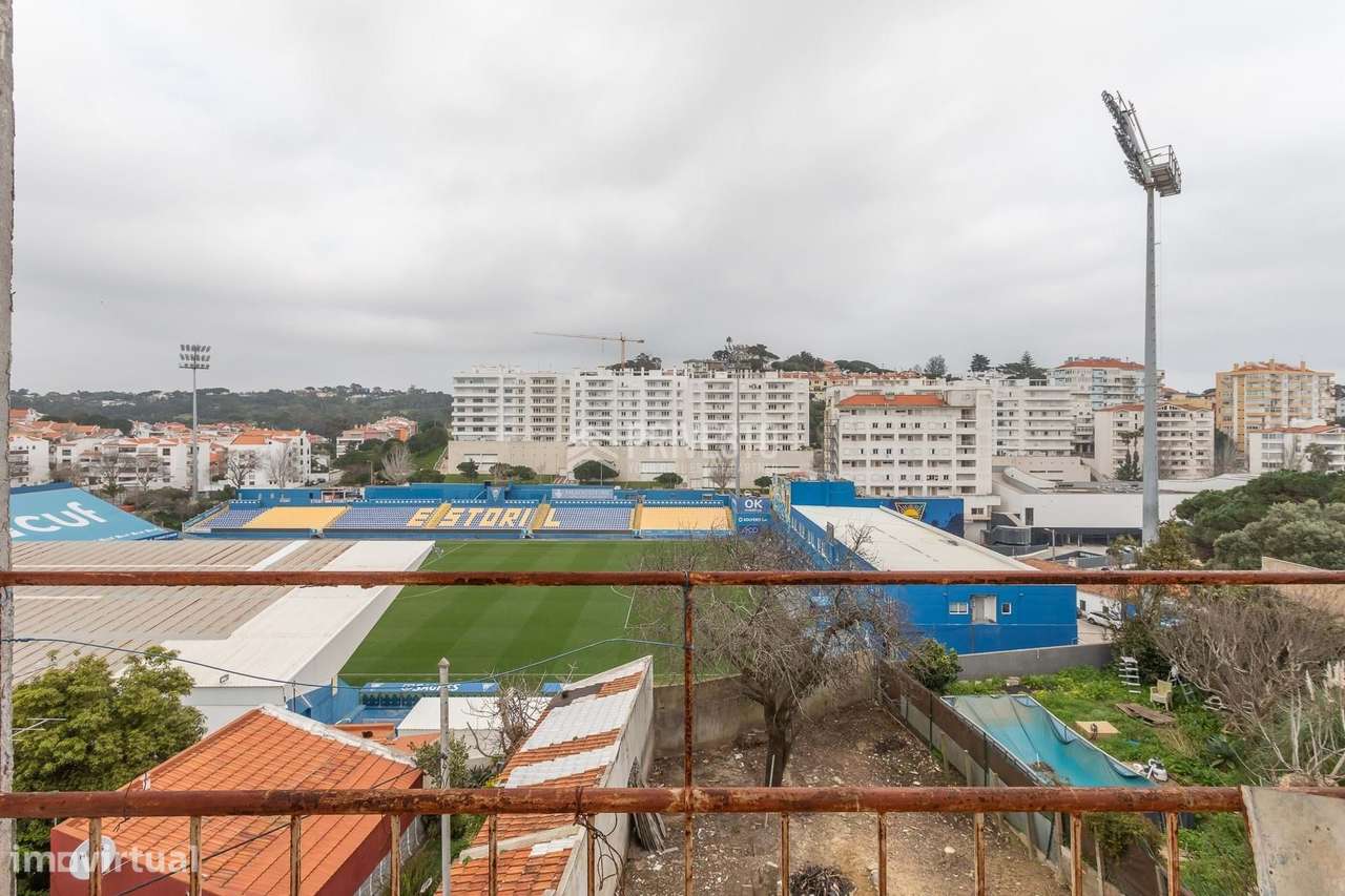 Prédio Devoluto com 3 Apartamentos | Lote 551 m² | Alcabideche-14