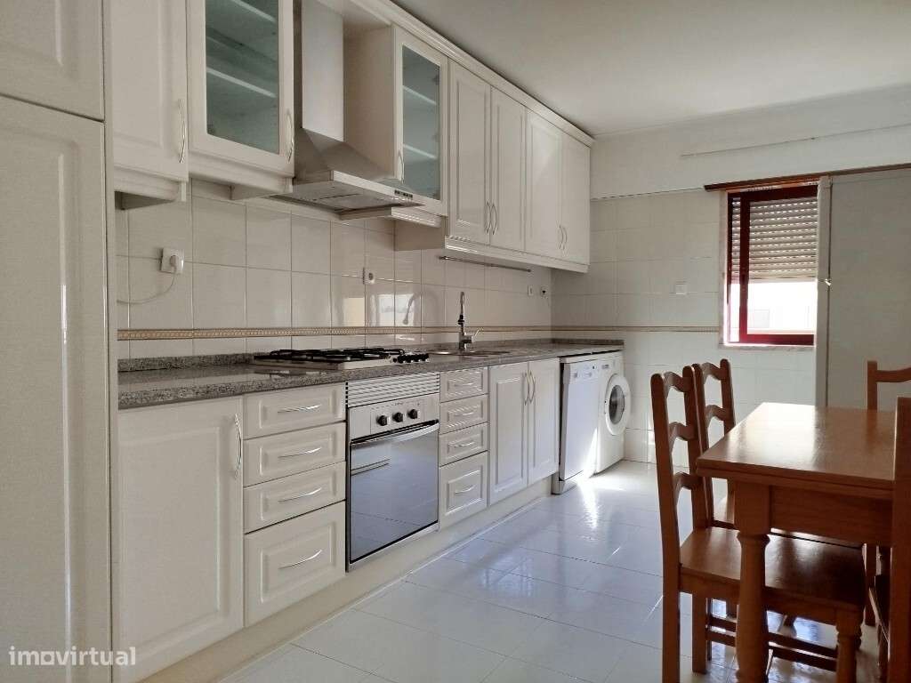 Apartamento T3 para arrendar em Alfragide - Grande imagem: 4/24