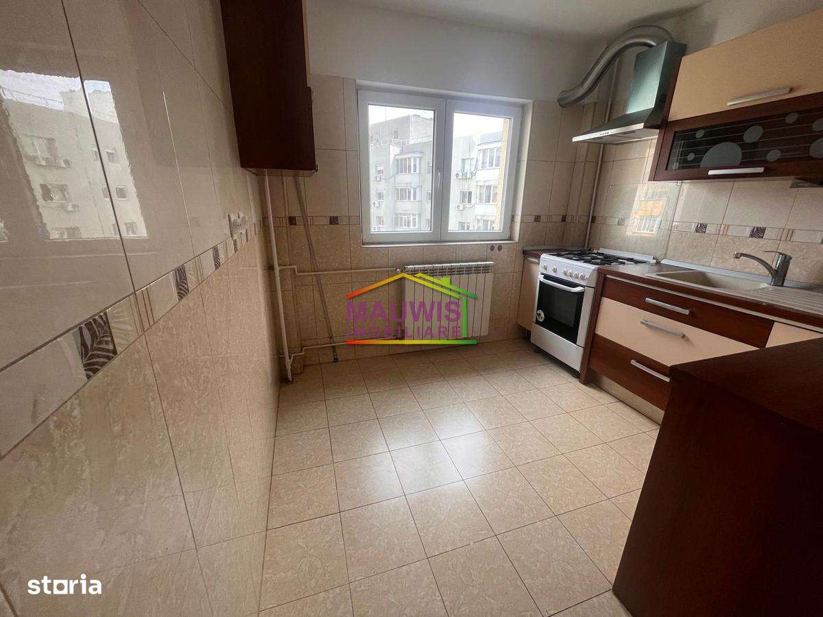 Mosilor /  3 cam decomandat / bl 1980 / 5 min Metroul Obor /-5