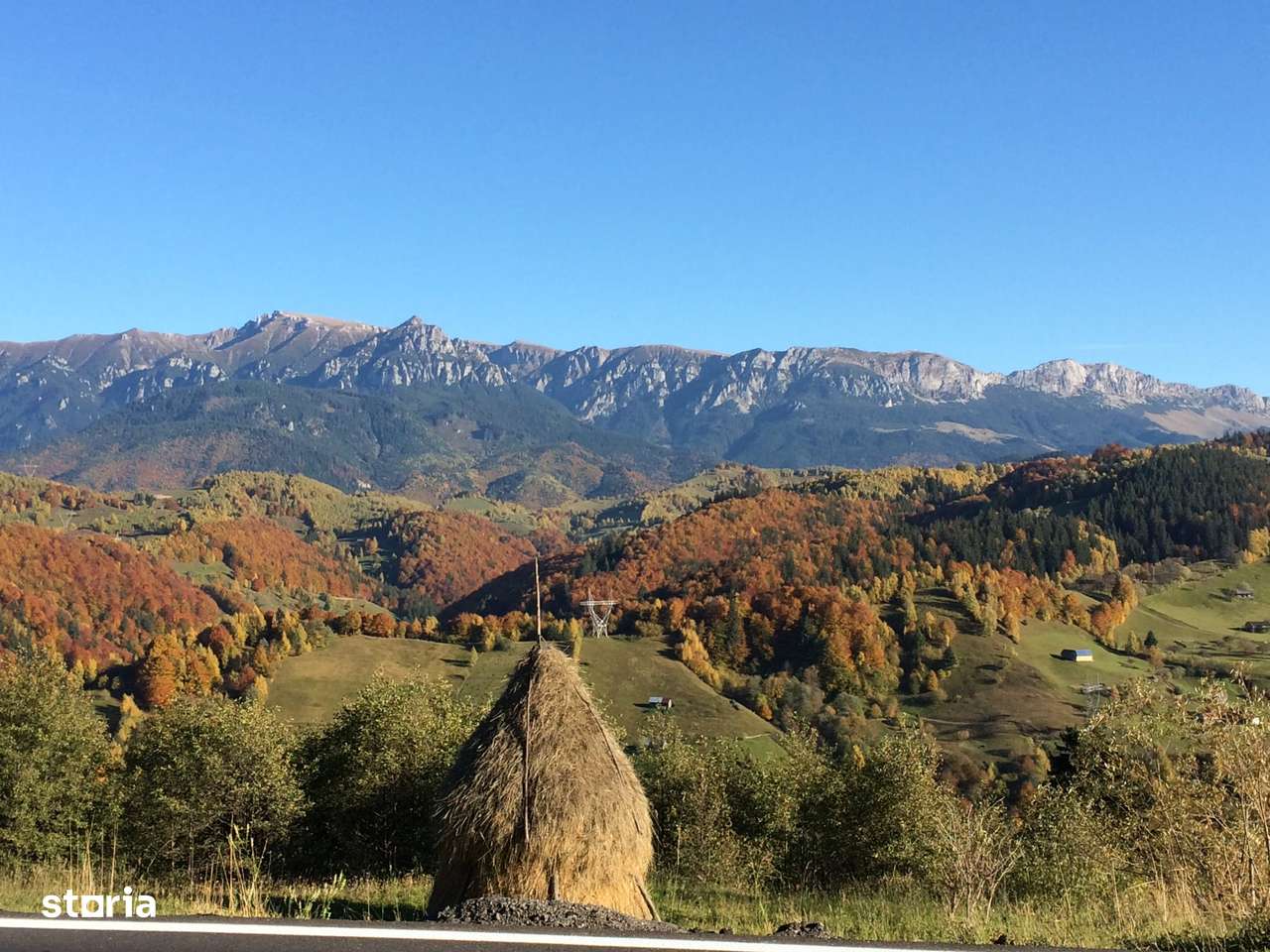 Teren intravilan cu priveliste superba catre munti, Moeciu de Jos-1