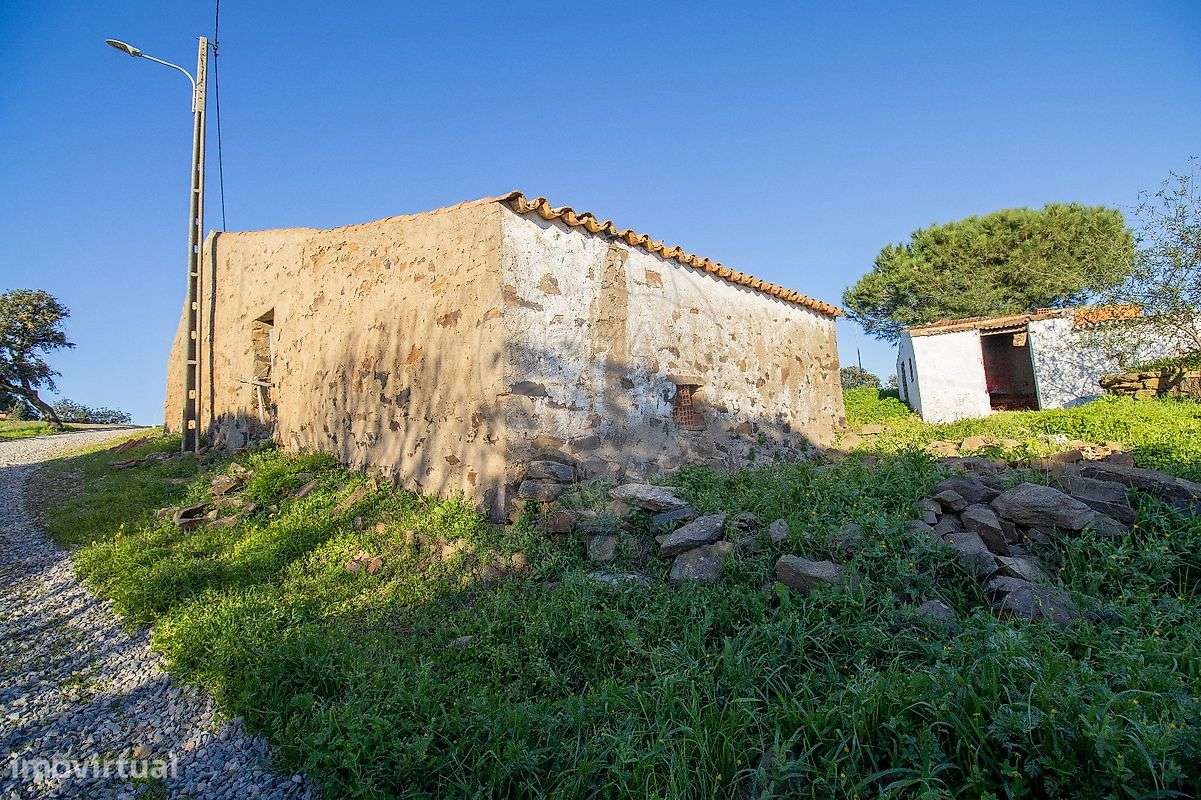 Moradia T2 para venda-12