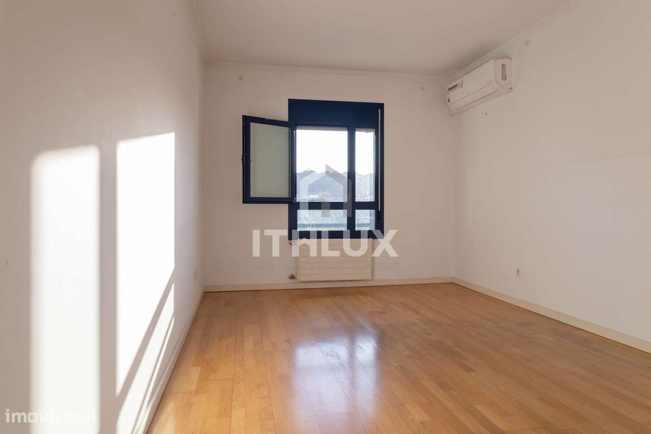 T3 Renovado nos Twin Towers – Campolide, Lisboa-51