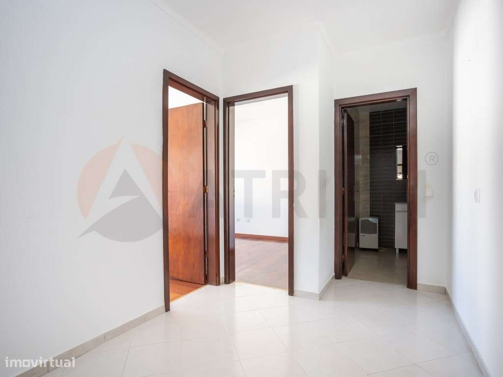 EXCLUSIVO | T2 COM 82m², ELEVADOR E LAREIRA NO VALE DO COBRO - SETÚ...-21