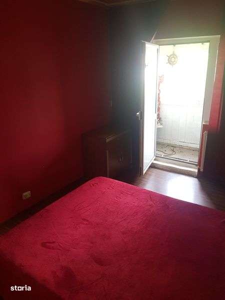 Vind apartament 3 camere decomandat - Imagine principală: 5/8