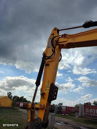 JCB JS 240 LC - 22