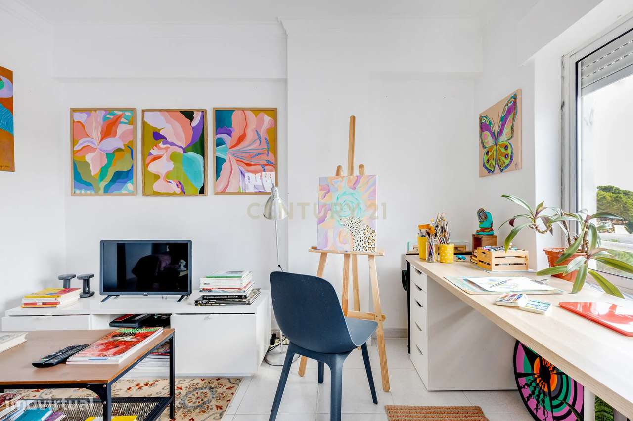 Apartamento T1 em Corroios, Seixal | Praticidade para o dia a dia e pr-13