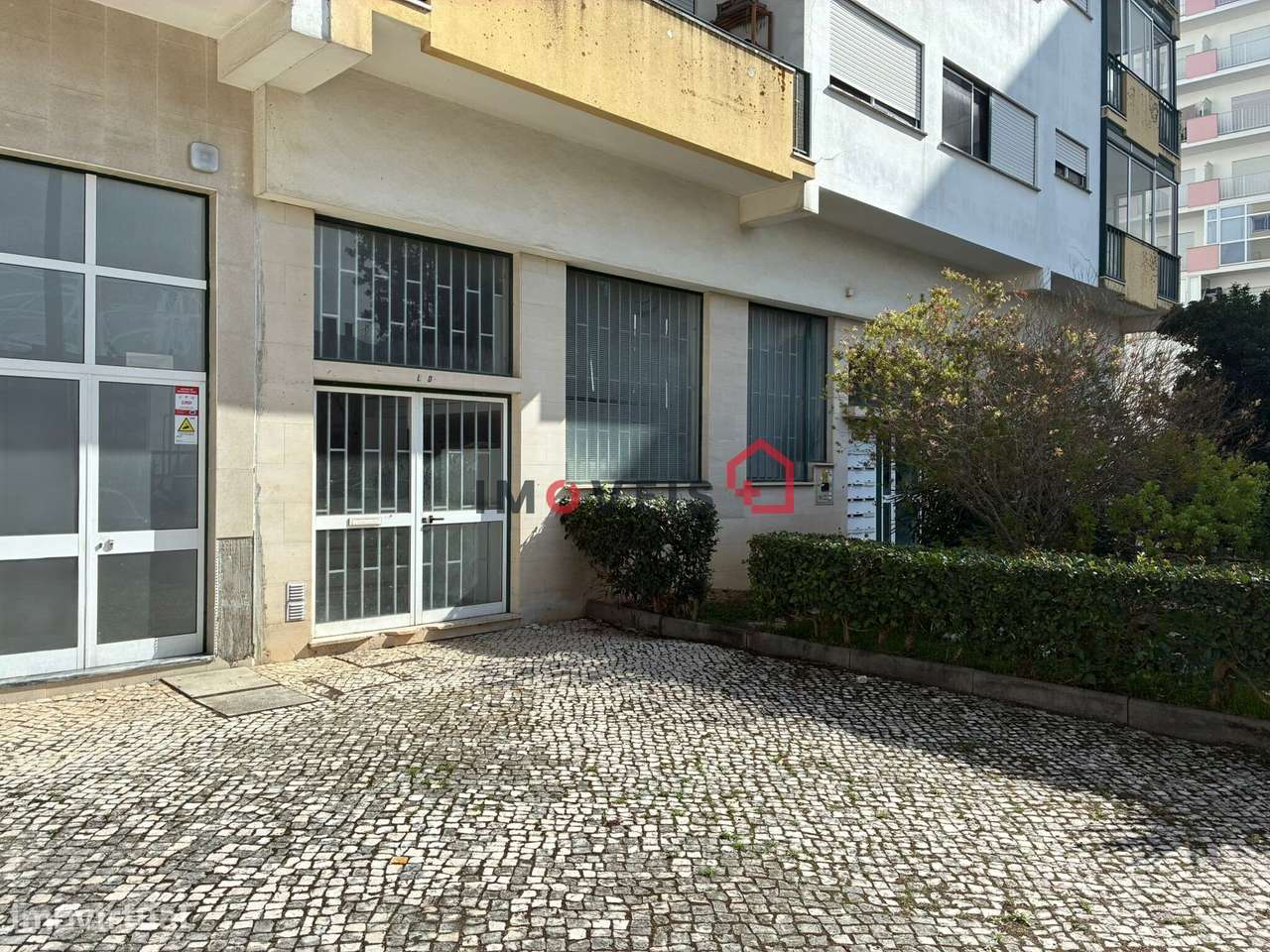 Loja para venda ou permuta na Quinta da Alçada – 190 m² - Grande imagem: 2/7