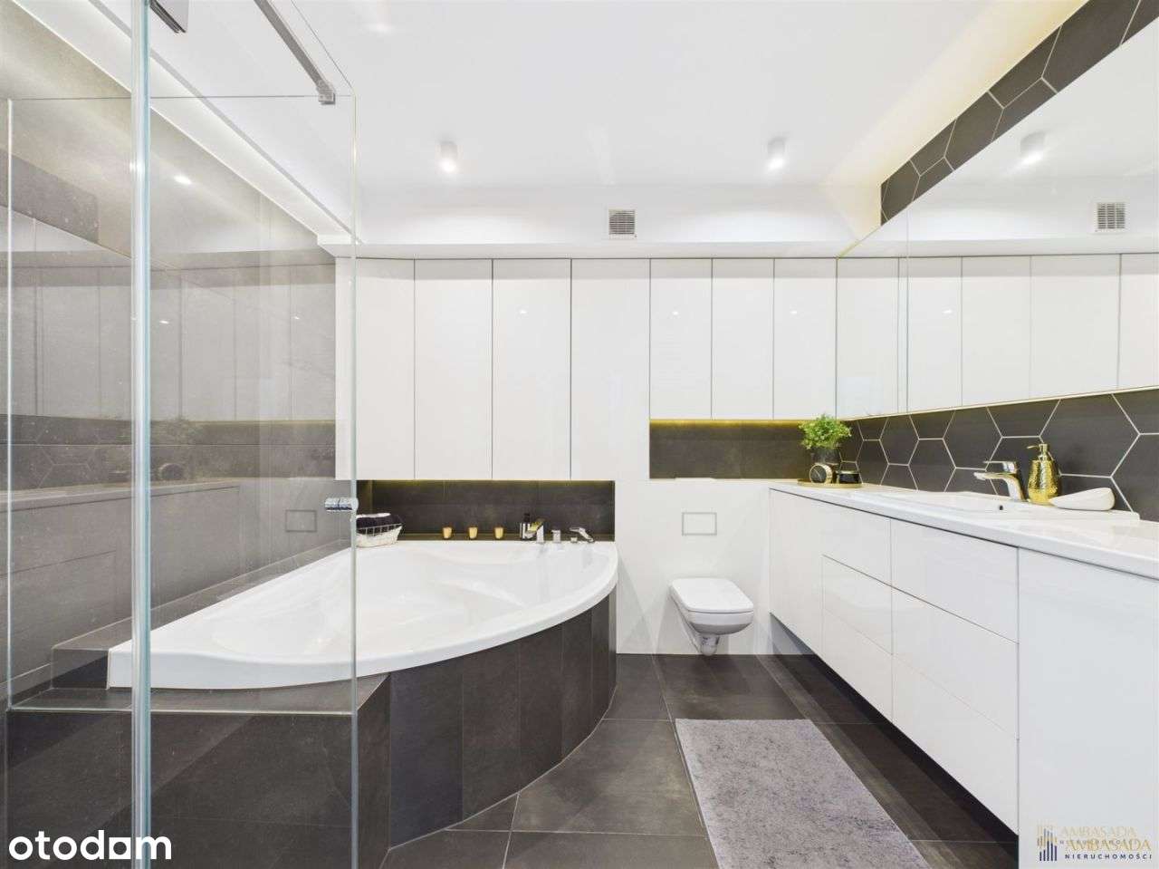 Wyjątkowy apartament z tarasem i ogrodem w Centrum-10