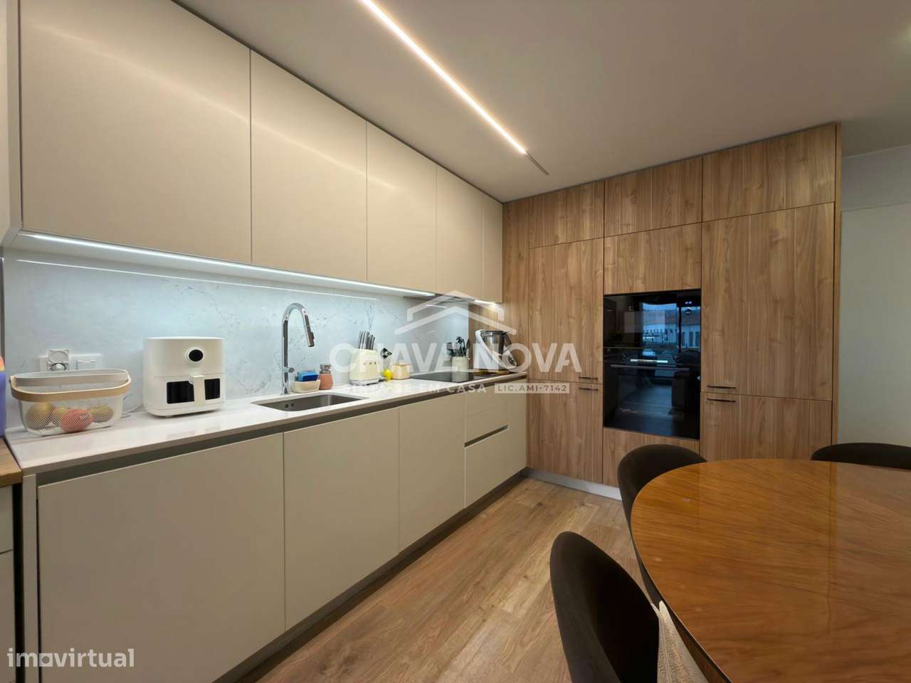 Apartamento T1+1 Santa Marinha de 2023 ao Arrábida Shopping VL8-7