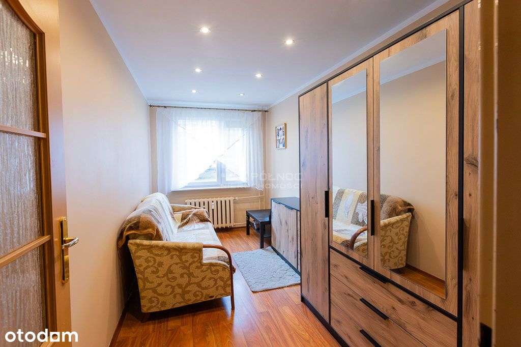 4 pokojowe mieszkanie na osiedlu - Żarów - Pełny obrazek: 5/11