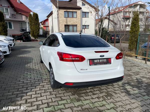 Ford Focus 1.6 TDCi DPF - 3