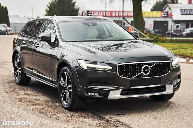 Volvo V90 Cross Country D4 AWD Geartronic Pro - 13