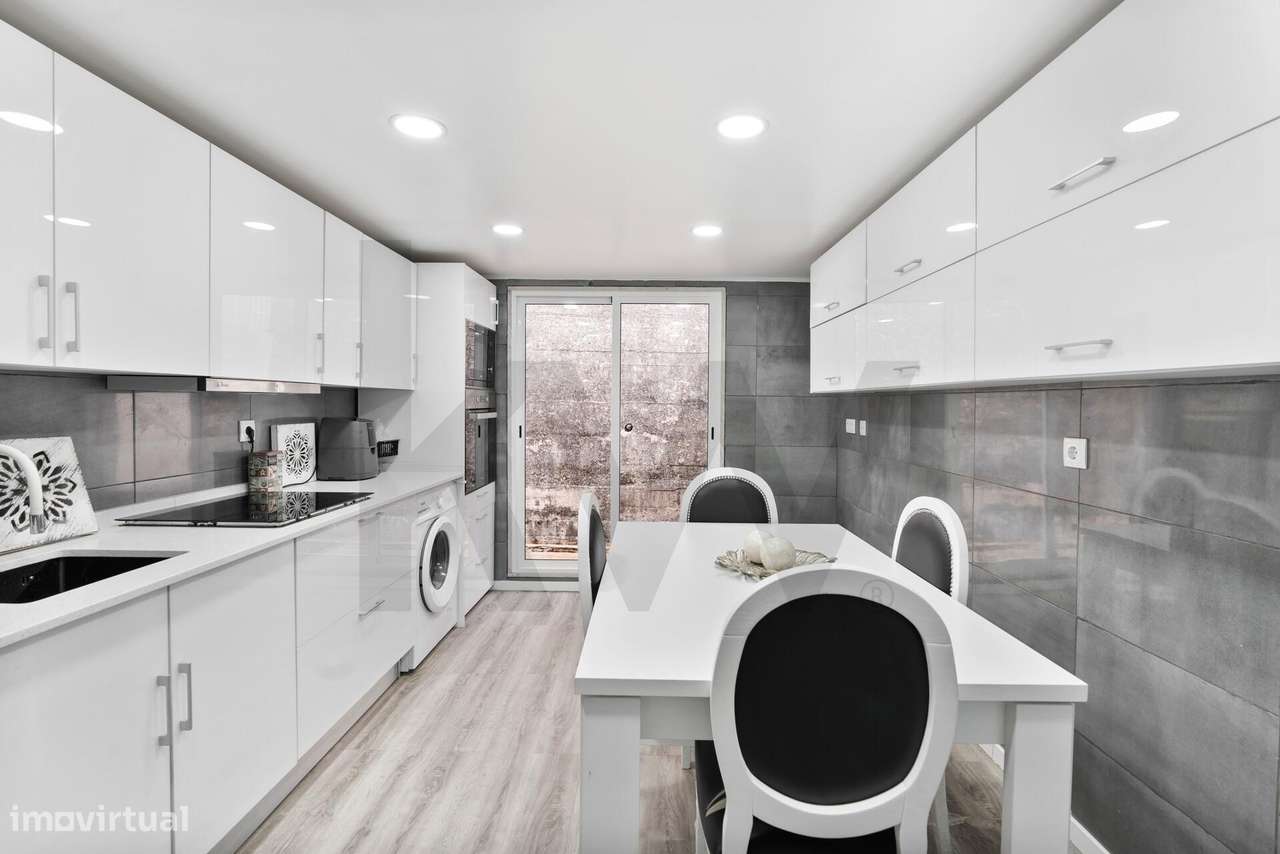 Moradia T1+1 com Terraço, RENOVADA – 15 min de Lisboa, Queluz - 10 min - Grande imagem: 5/42