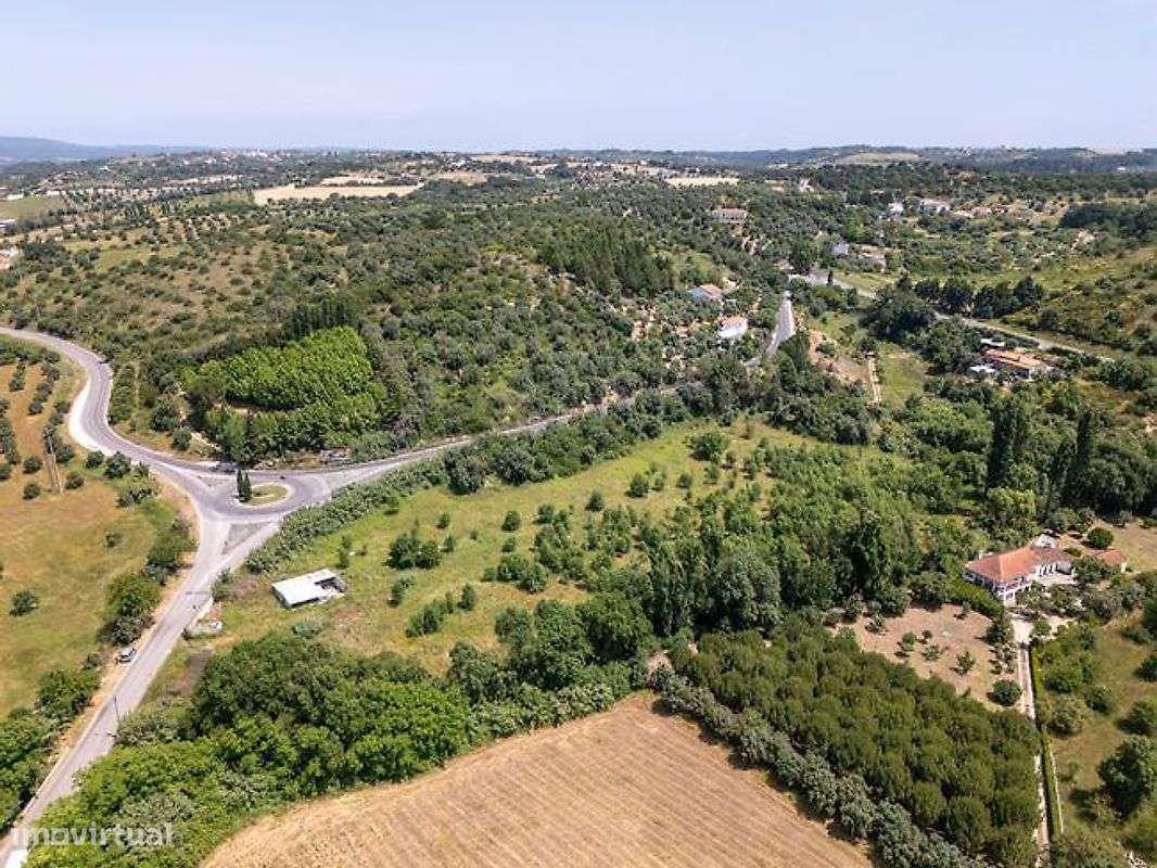 Quintinha à Entrada de Torres Novas – Localização Privilegiada - Grande imagem: 4/7