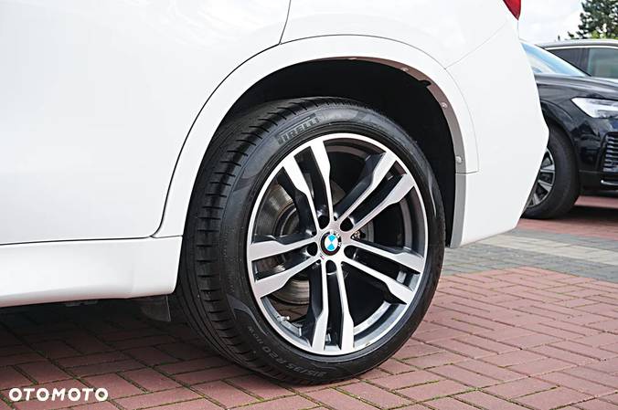 BMW X6 M50d - 28