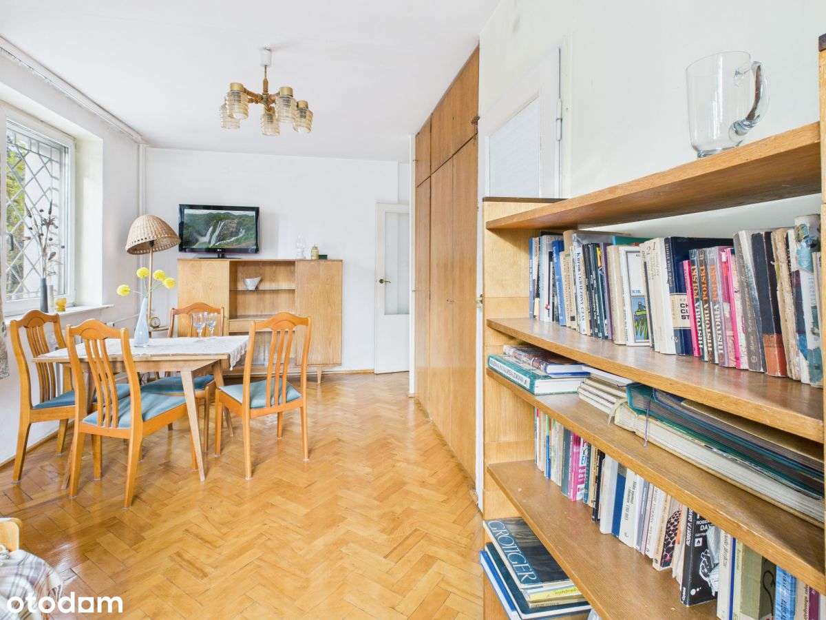 Jasne kompaktowe mieszkanie z widną kuchnią-1