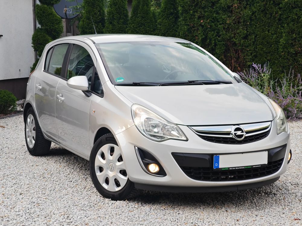 Opel Corsa D (2006-2014) 2011