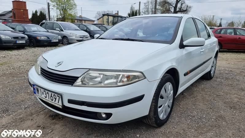 Renault Laguna 1.8 RXE Millenium - 17