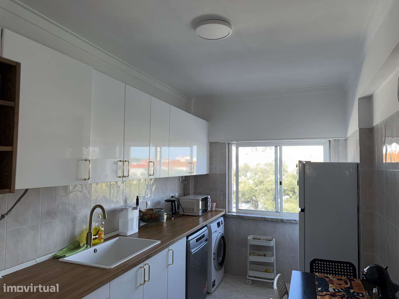 T2 com varanda no Casal do Marco - Grande imagem: 4/17