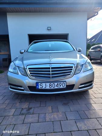 Mercedes-Benz Klasa E 200 CDI DPF BlueEFFICIENCY Automatik - 36