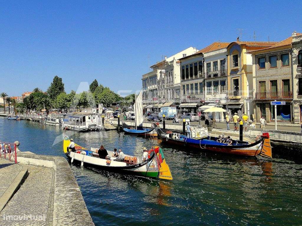 Prédio no Centro de Aveiro-0