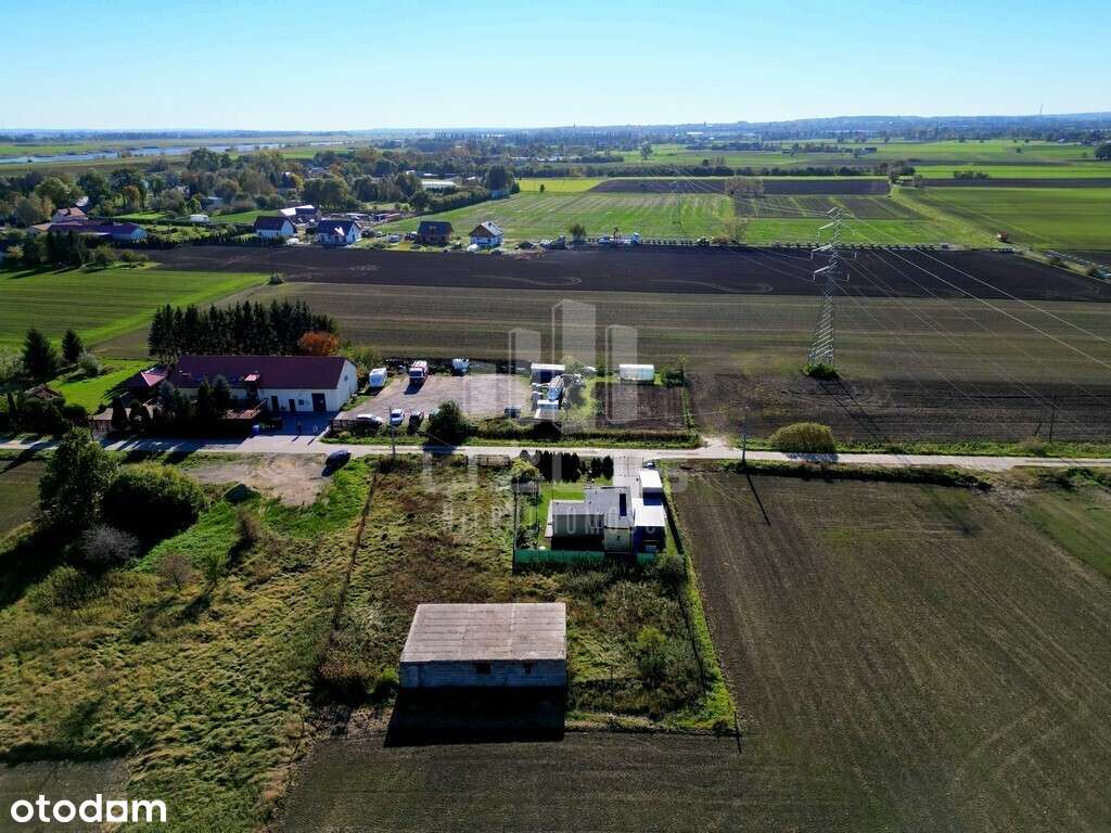 Dom w spokojnej okolicy-5