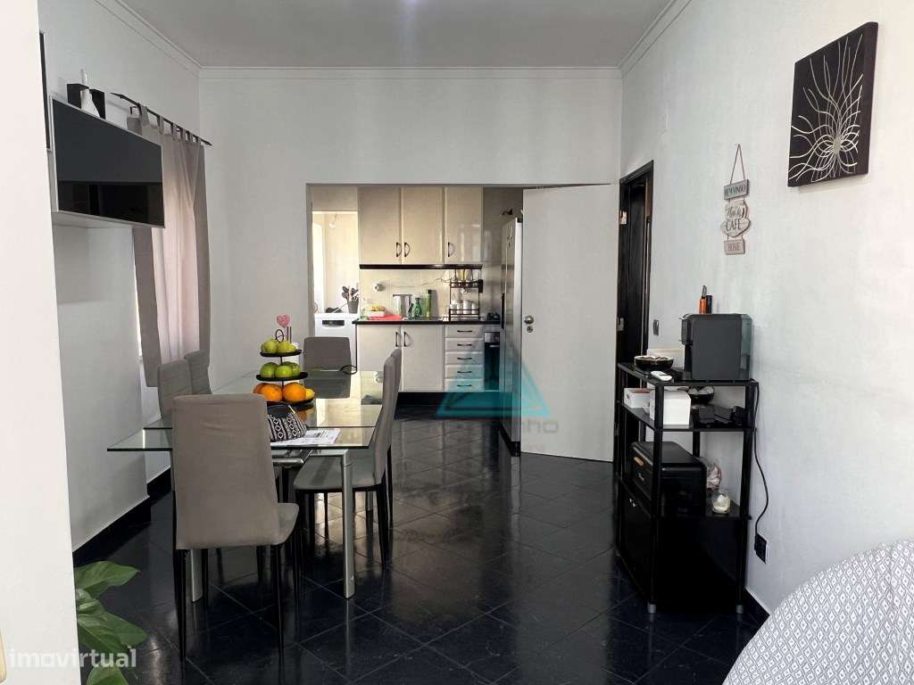 Apartamento T3 Paivas com melhoramentos 2º andar-2