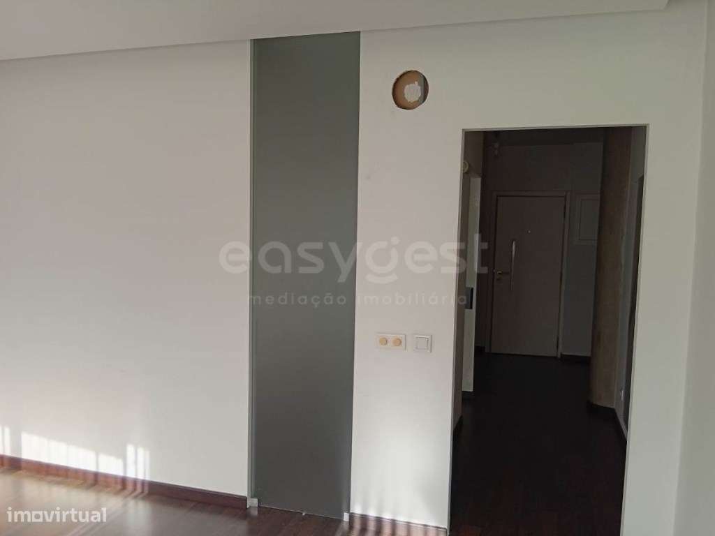 Escritório no10º andar do C. C. Dom Dinis em Leiria - Grande imagem: 5/14