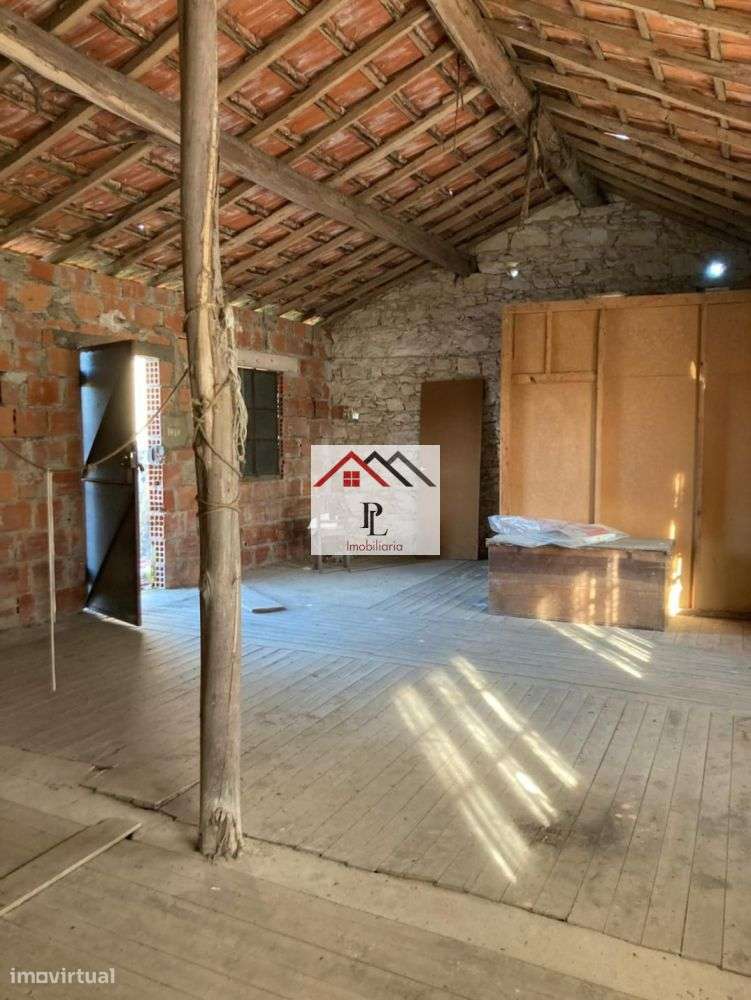 Moradia T3 para remodelar em Pena Portunhos (V948MS) - Grande imagem: 5/30