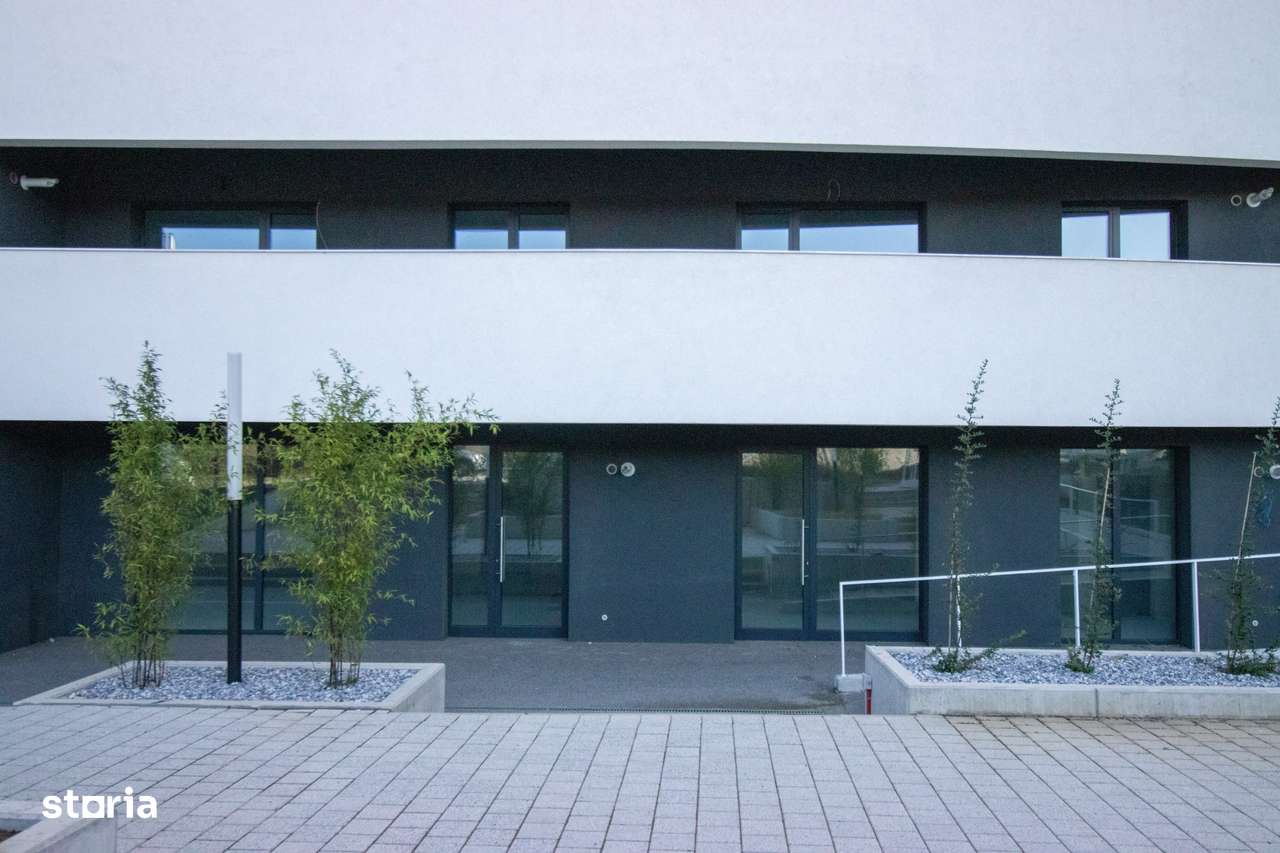 Spatii comerciale Avanera Suceava, parter si demisol, 2.600 euro/mp-9