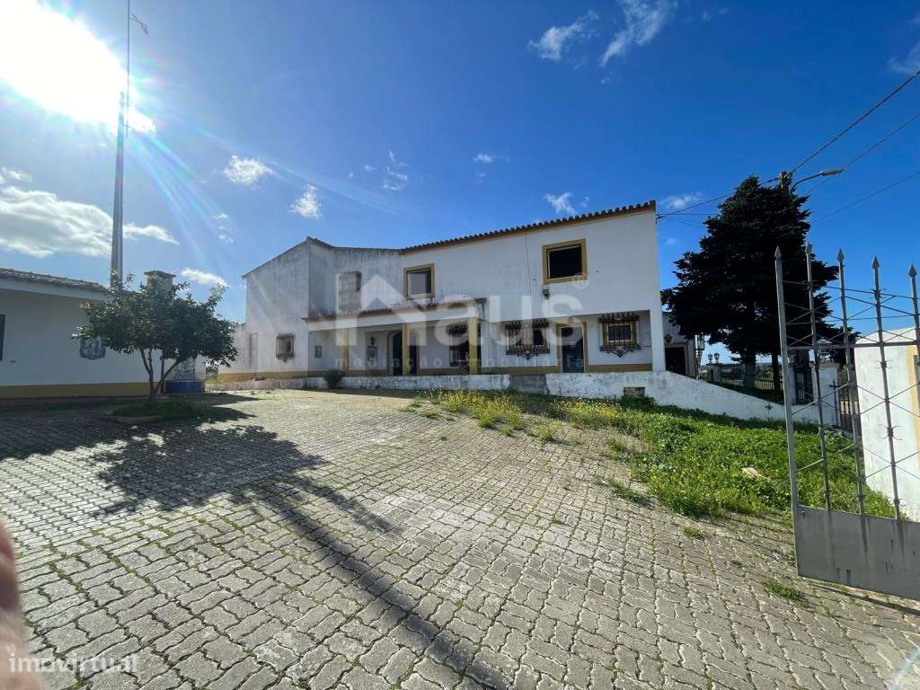 Habitação e serviços para recuperação total - Terrugem/Elvas - Grande imagem: 5/28