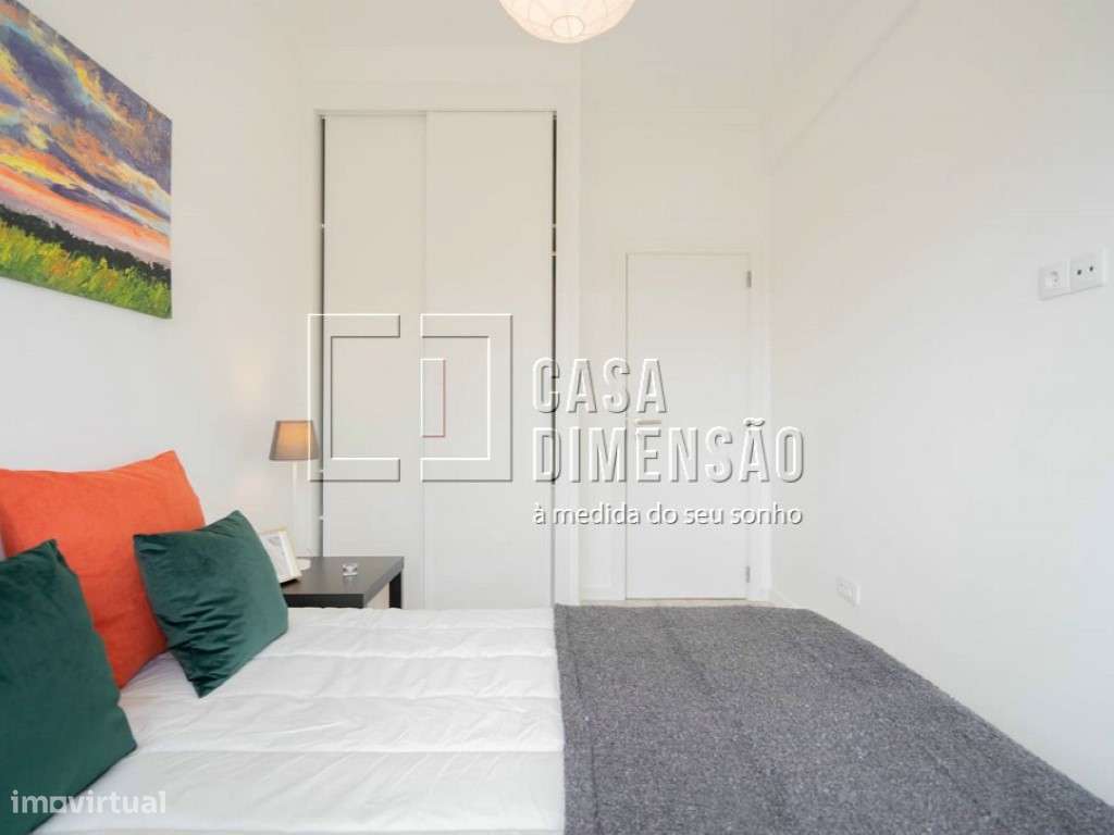 Apartamento de tipologia T3 com varandas em Benfica!!-18