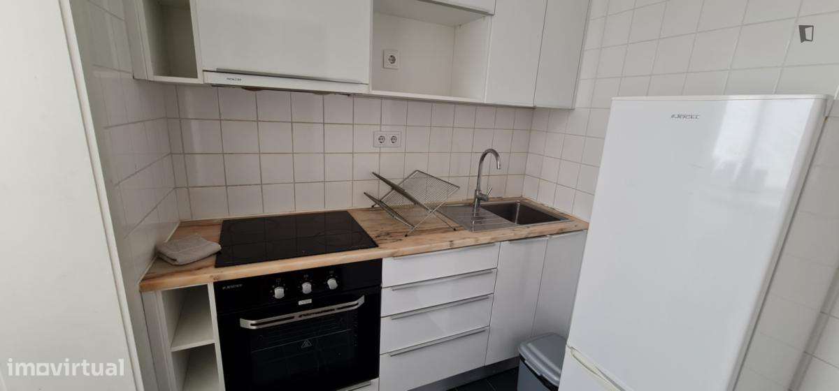 Apartamento com 3 quartos - localizado em Cedofeita Porto - Grande imagem: 5/10