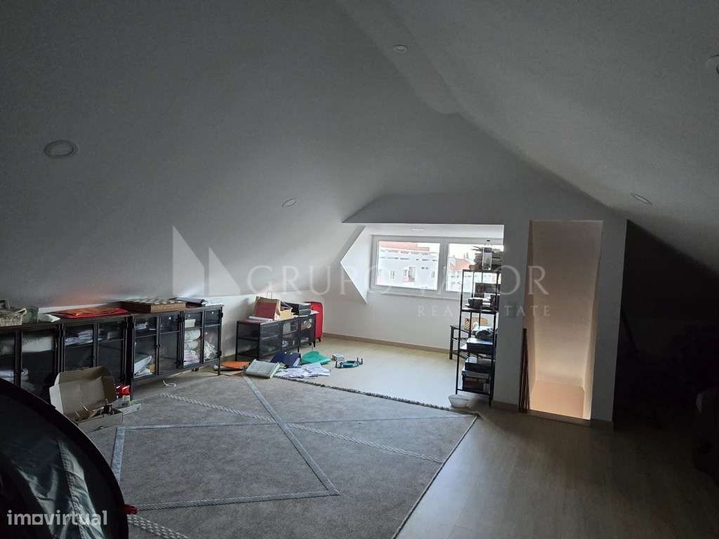 Moradia independente em Pilotos-Lazarim- Costa da Caparica-15