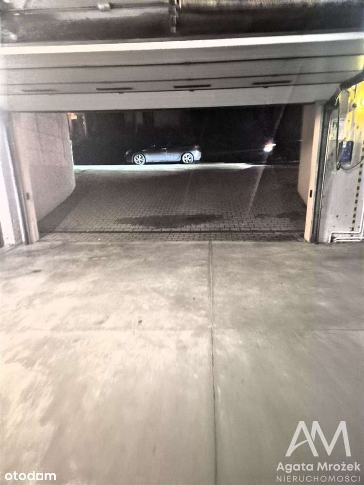 Garaż, Wrocław-5