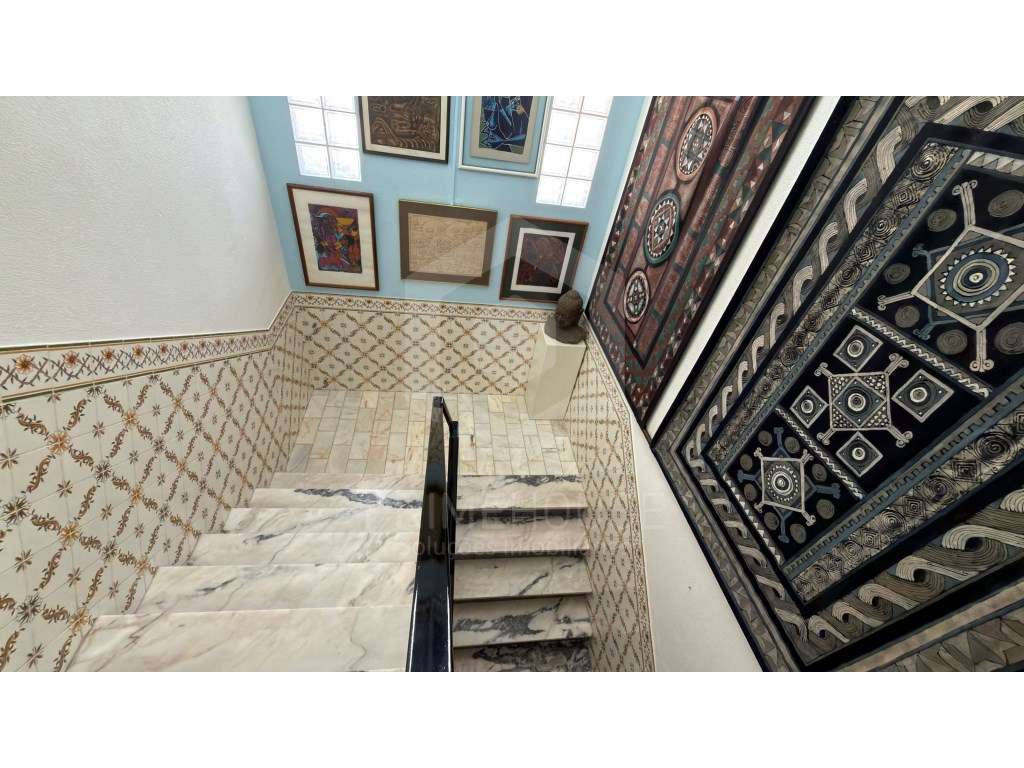 Villa T9 Exclusiva em Ferragudo com Alto Potencial de Rendimento-40